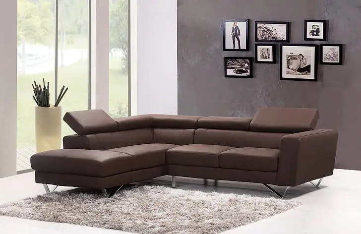 What Curtain Colour Goes with Brown Sofa – Tried & Tested